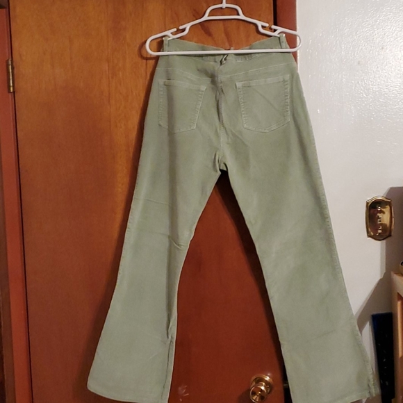 Soft surroundings mossy green corduroy pants - Picture 3 of 3